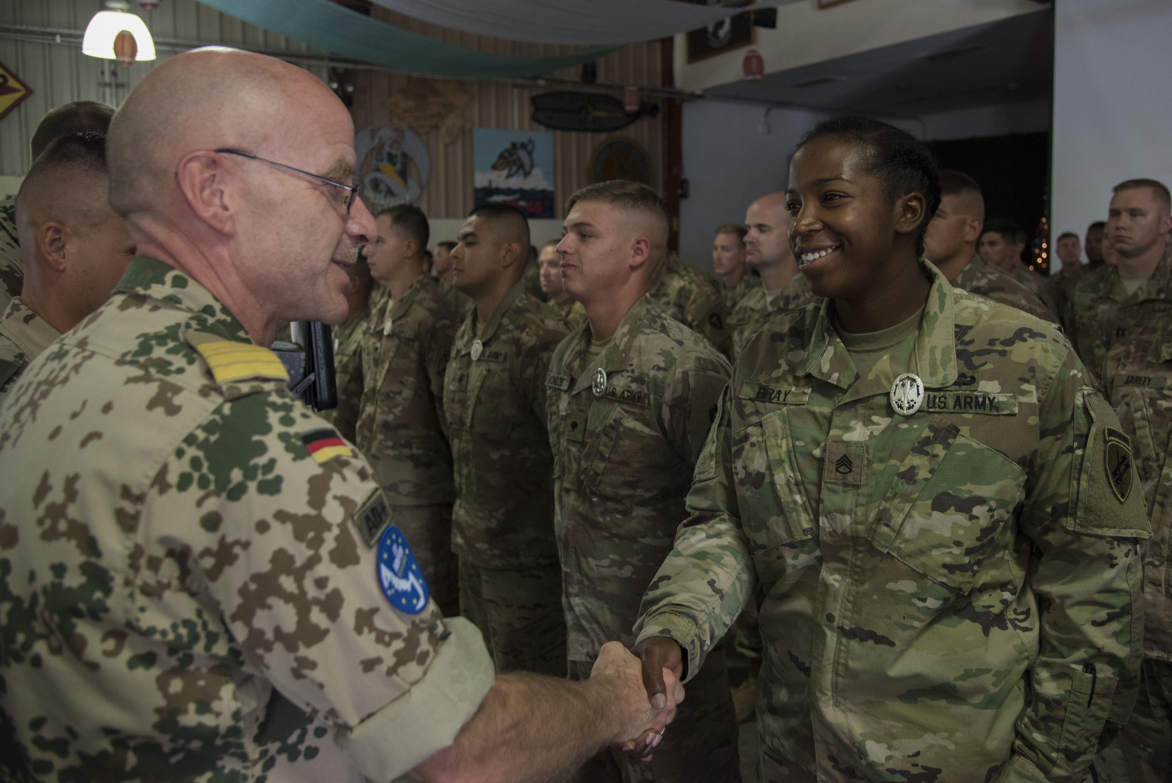 members-of-cjtf-hoa-strive-for-gold-during-german-military-challenge-in-djibouti